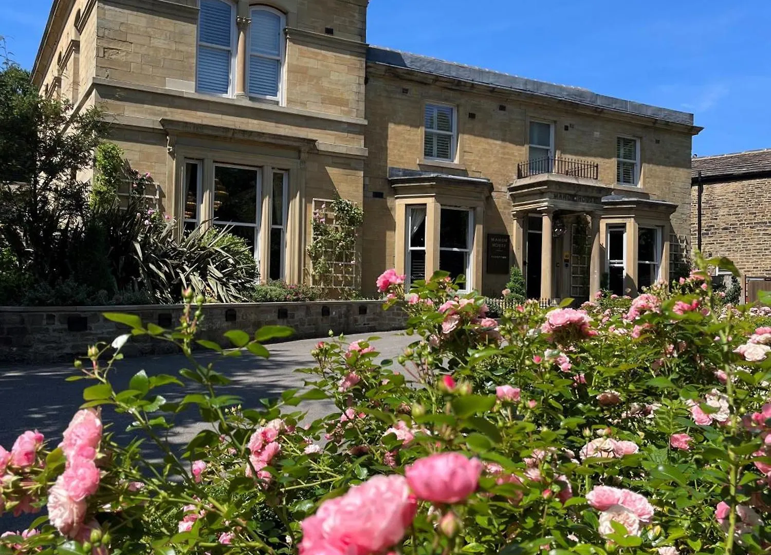 Manor House Lindley Hotel Huddersfield